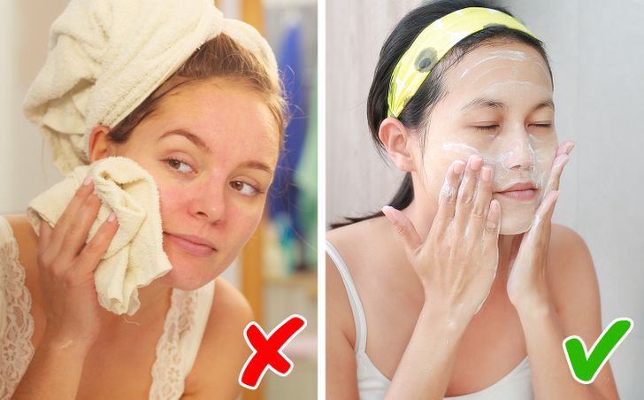 Tuyệt đối không dùng các sản phẩm cứng, thiếu mềm mại để massage mặt. Ảnh: Brightside.